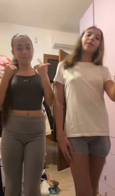 Hot Girls