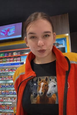 Shirt Girls