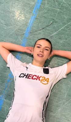 Hot Girl 