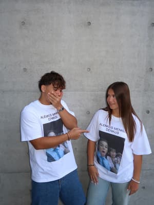 Ihr wolltet es, ich habe es! Ab Freitag 18:00 gibt’s auf movezstudios.com das Alenkus Menkus Tshirt😍