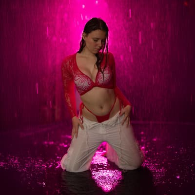 #rain #bauchfrei #wet #hotmodel #outfit