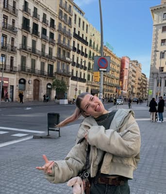 Barcelona 🌴💛🎨☀️