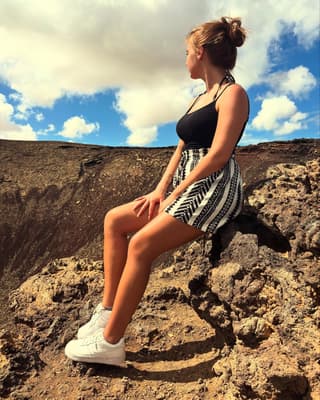 🌋Der Calderón Hondo ist ein beeindruckender Vulkan auf Fuerteventura, nahe der Stadt Lajares im Norden der Insel. Sein Krater ist etwa 50 Meter tief…